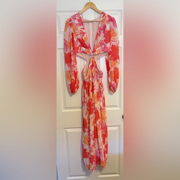 Showpo EMILEE MIDI DRESS Side Cut Out Long Sleeve Plunge Dress in Pink Floral 8 - Picture 6 of 12